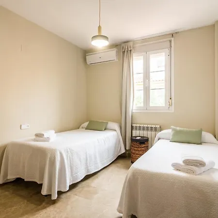 Tuguest Grisolia House - Free Parking Armilla Buitenkant foto