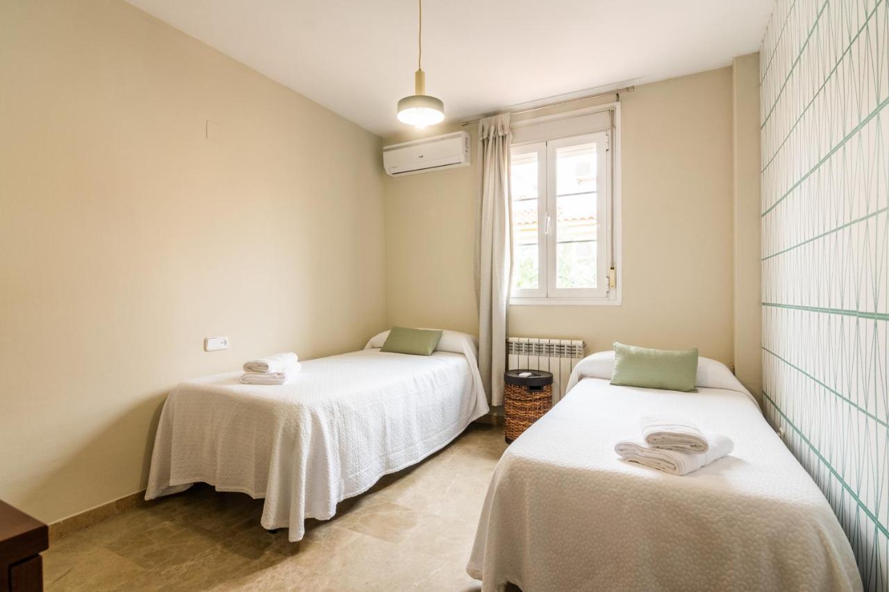 Apartment Tuguest Grisolia House - Free Parking Armilla
