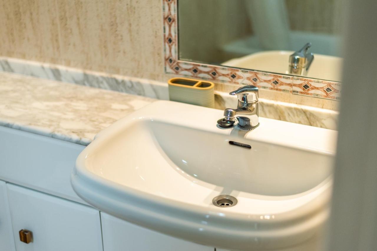 Tuguest Grisolia House - Free Parking Appartamento